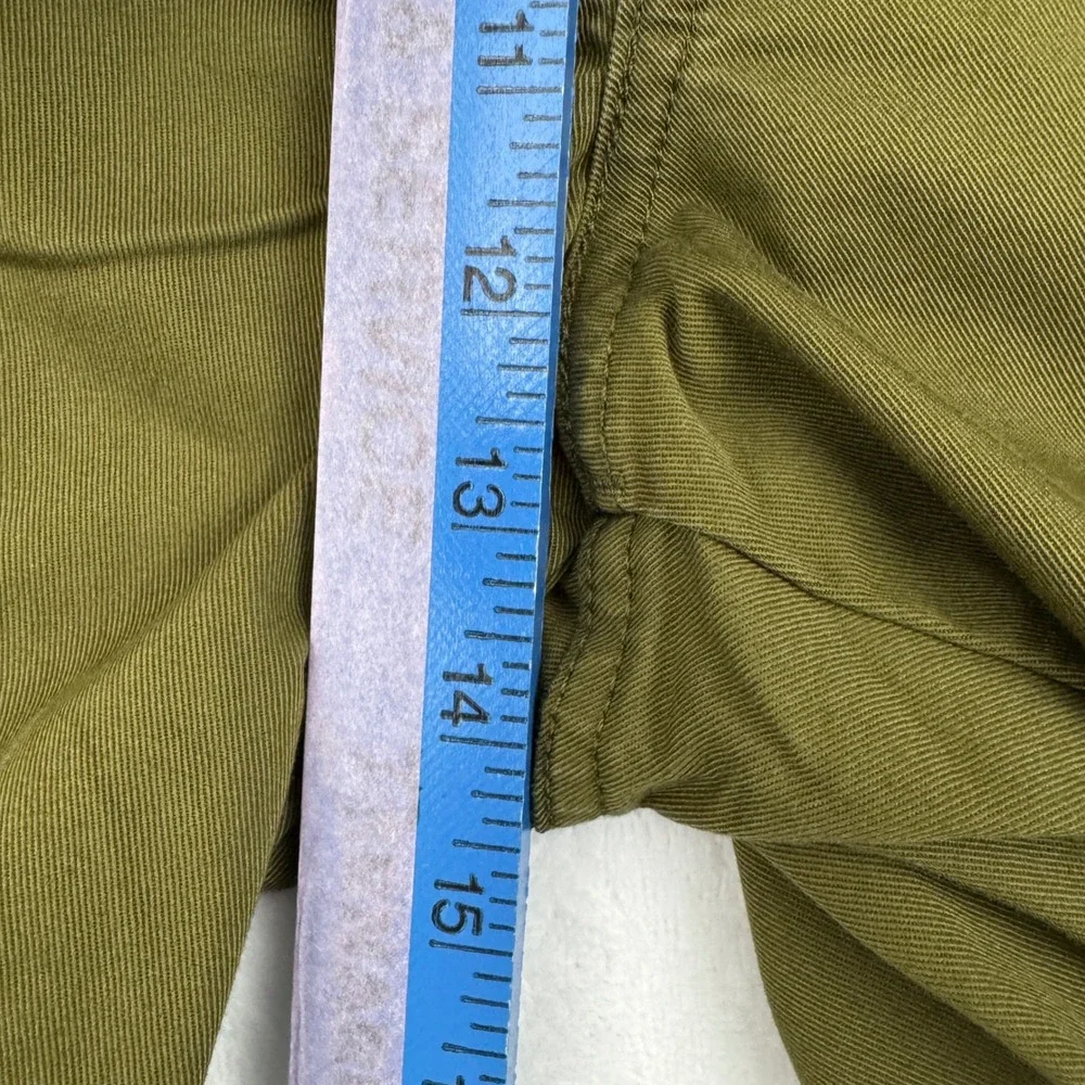 Levis XX Chino Relaxed Shorts Mens 42 Olive Green Stretch Twill 8 Inseam NEW NWT